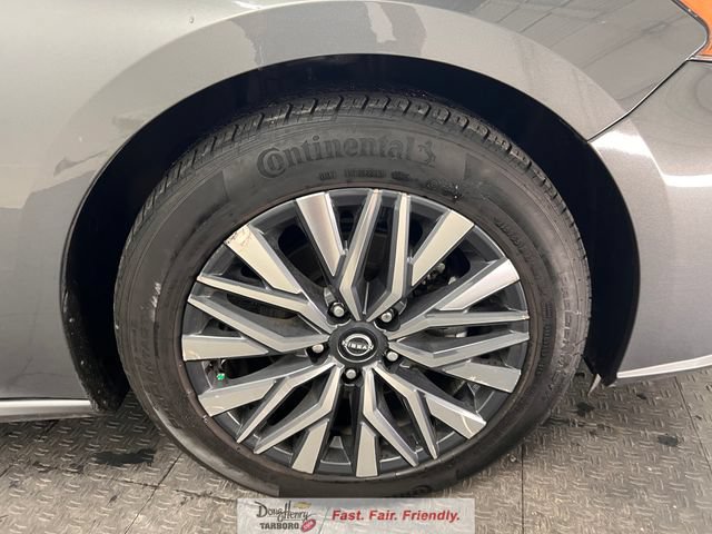 Used 2025 Nissan Altima 2.5 SV FWD image 20