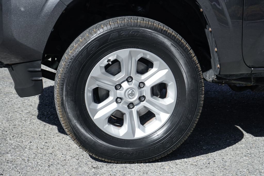 Used 2019 Toyota Tacoma SR w/ SR Convenience Package AWD/4WD image 36