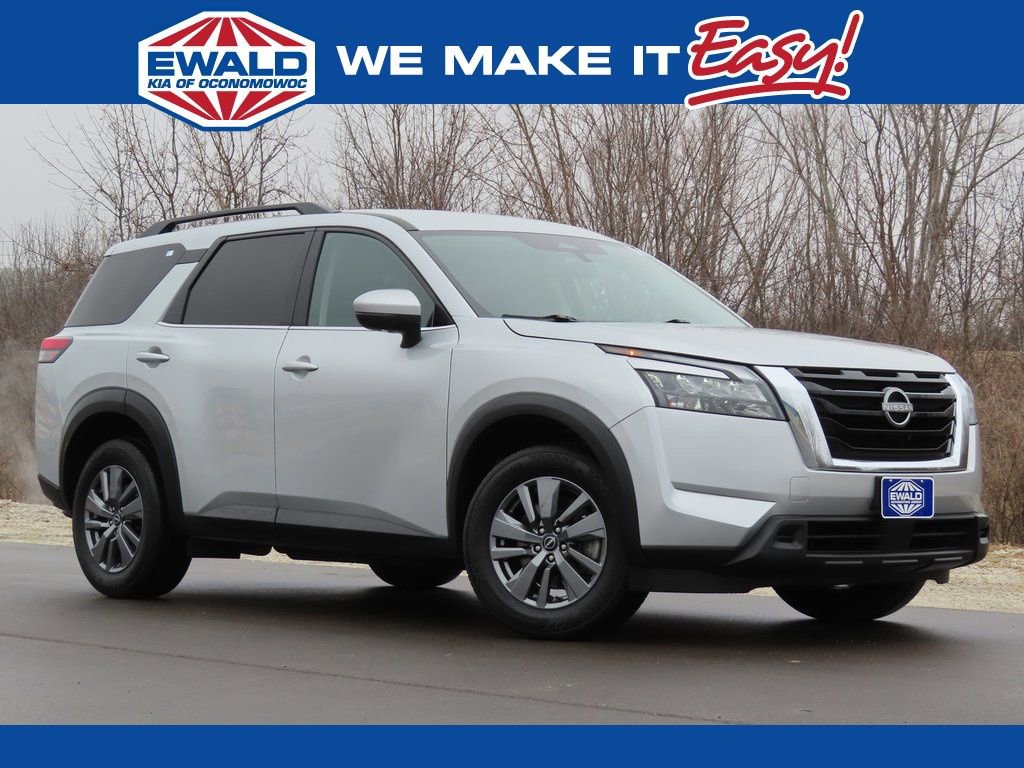 Used 2025 Nissan Pathfinder SV
