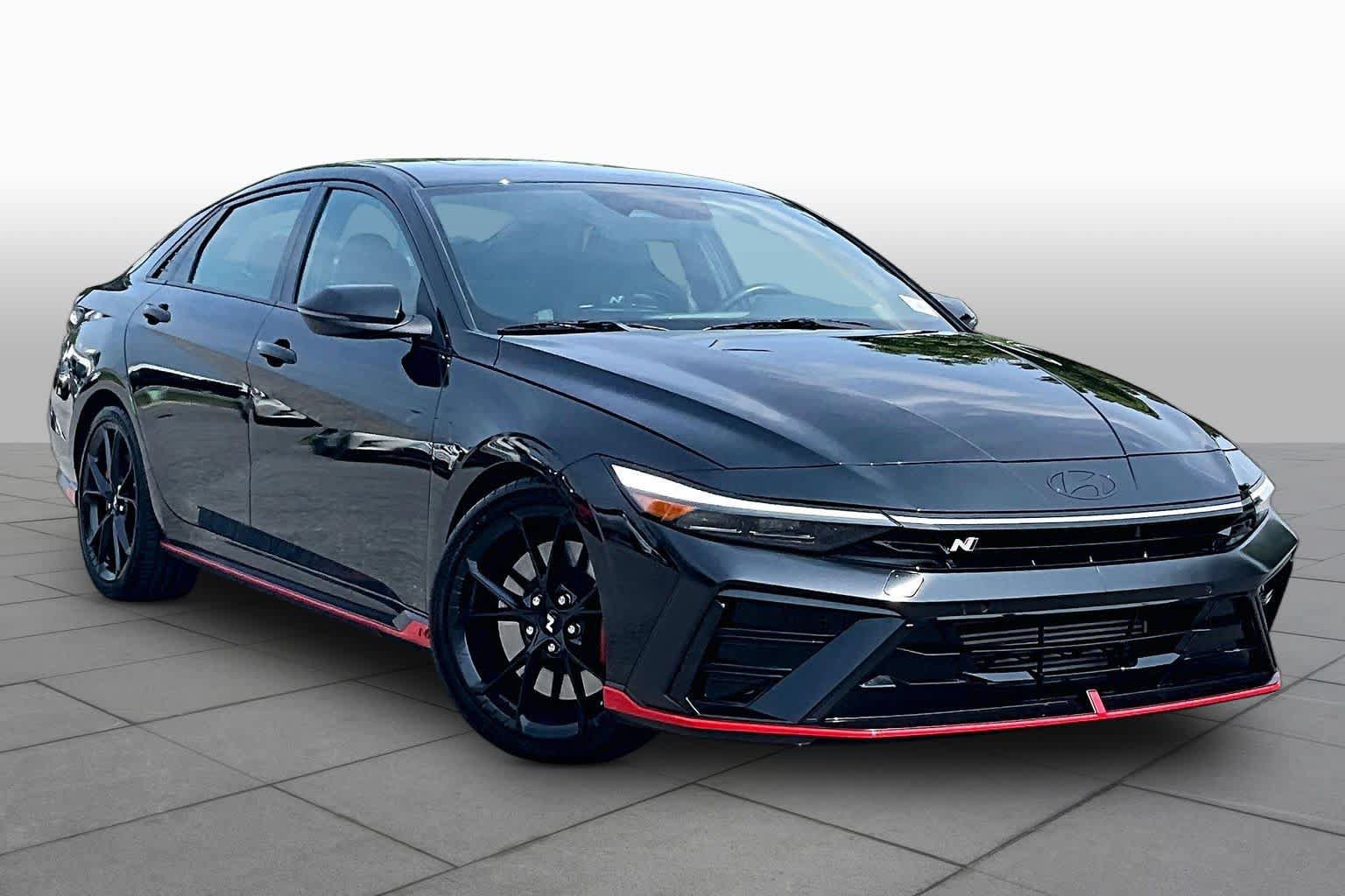 Used 2025 Hyundai Elantra N FWD image 3
