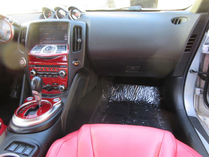 Used 2017 Nissan 370Z Touring image 20