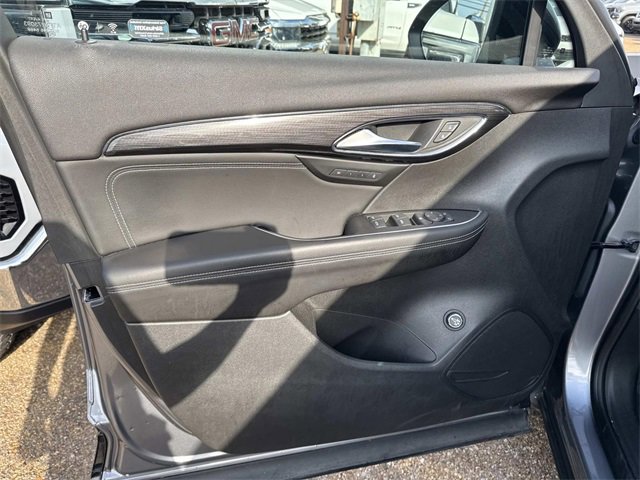 Used 2021 Buick Envision Essence w/ Sport Touring Package image 24