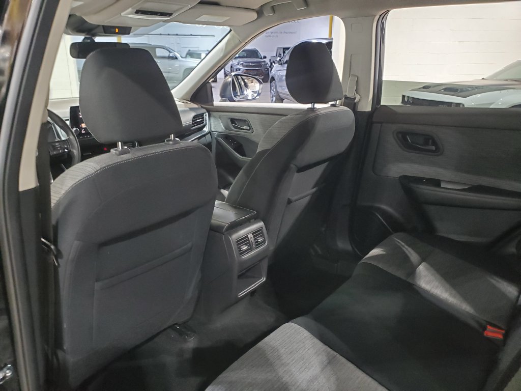 Used 2021 Nissan Rogue S FWD image 22