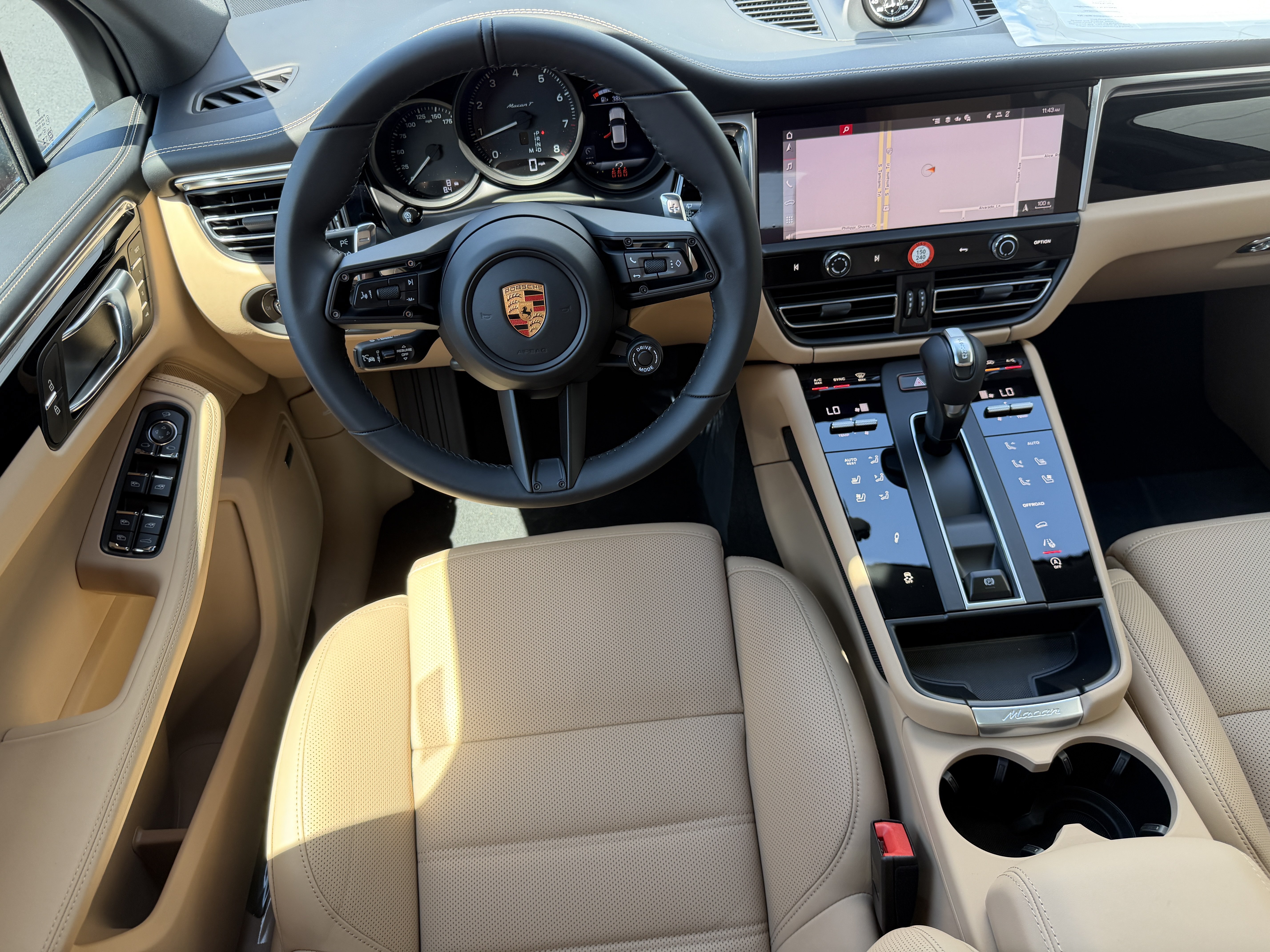New 2026 Porsche Macan Turbo AWD/4WD image 16