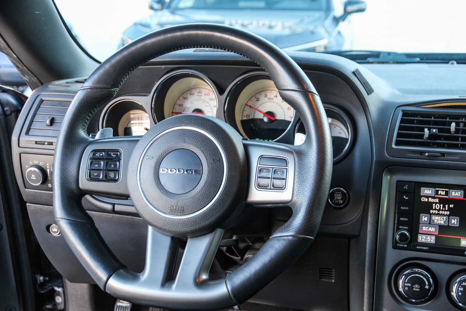 Used 2014 Dodge Challenger R/T image 24