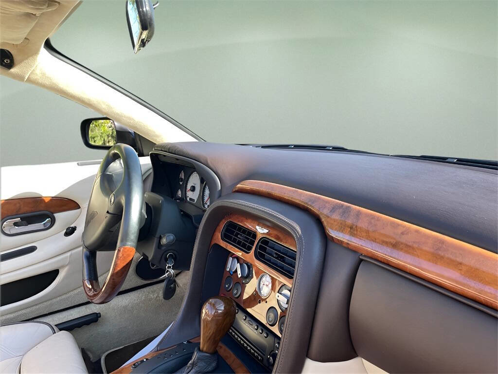 Used 2003 Aston Martin DB7 Vantage image 37