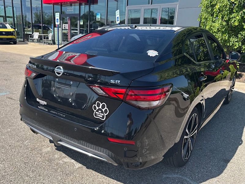 Used 2021 Nissan Sentra SR w/ SR Premium Package image 8