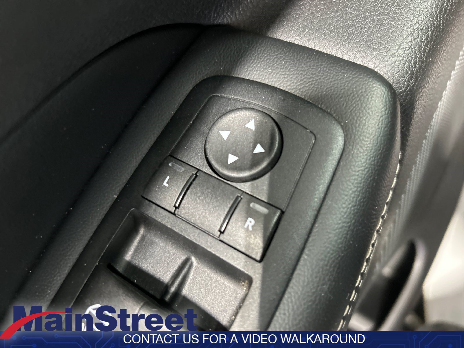 Used 2015 Jeep Grand Cherokee Limited AWD/4WD image 30