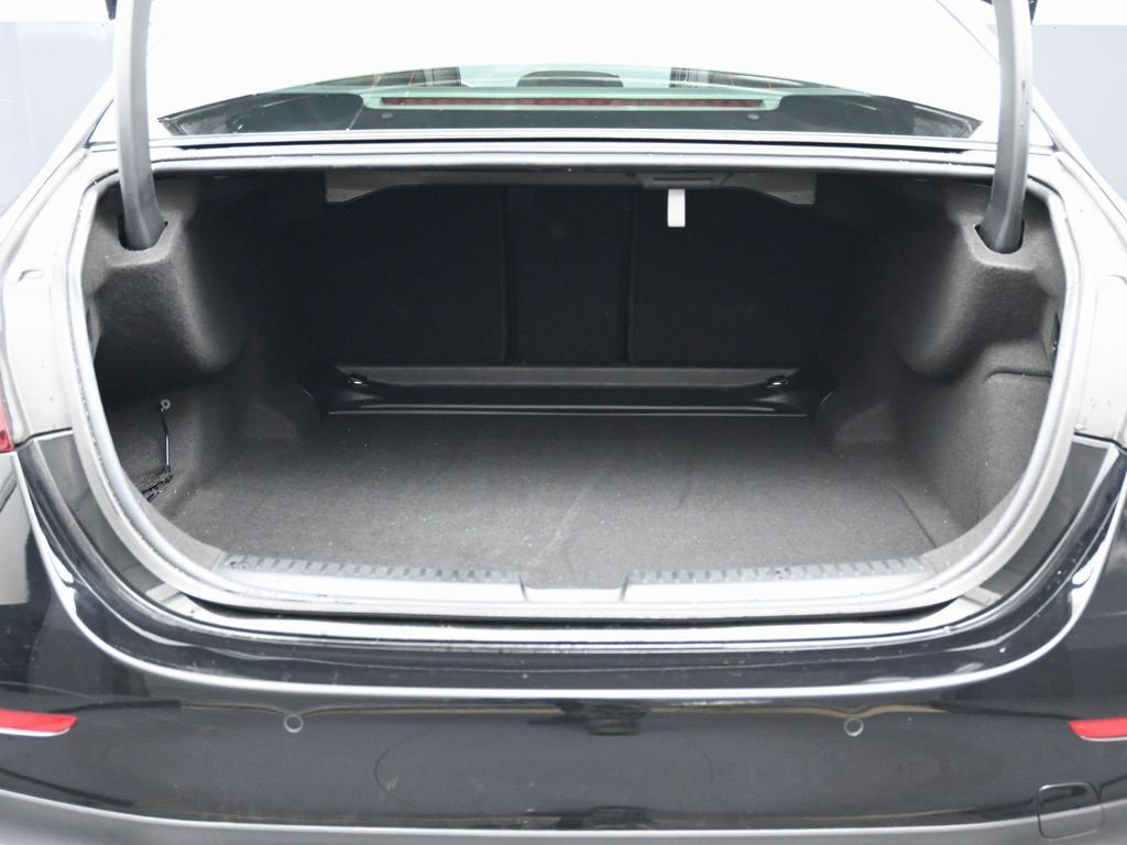 Used 2024 Mercedes-Benz E 350 4MATIC Sedan image 18