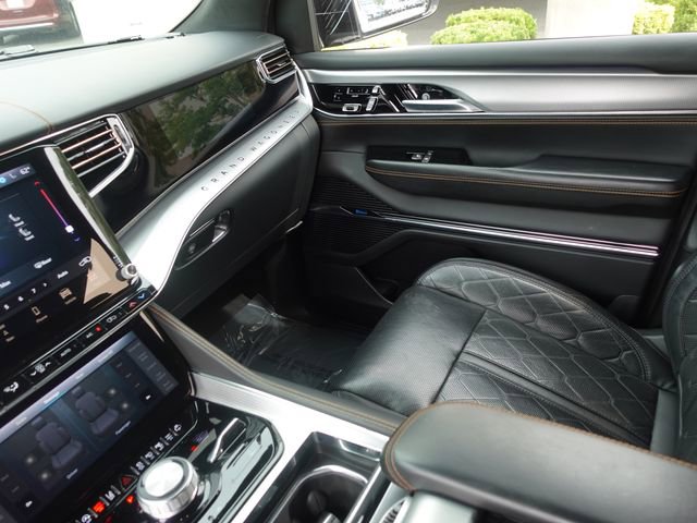 Used 2023 Jeep Grand Wagoneer Series III w/ HD Trailer Tow Package image 22