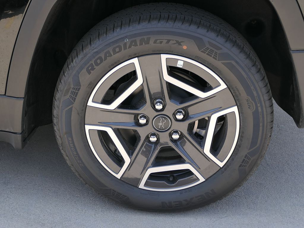 New 2026 Jeep Cherokee Limited AWD/4WD image 8