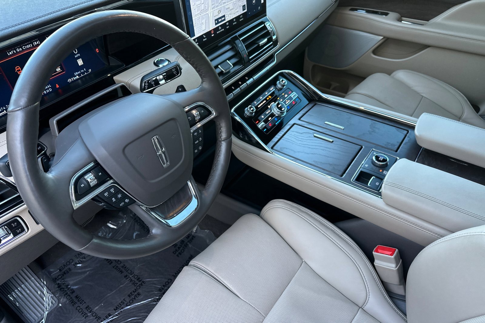 Certified 2024 Lincoln Navigator Reserve image 10