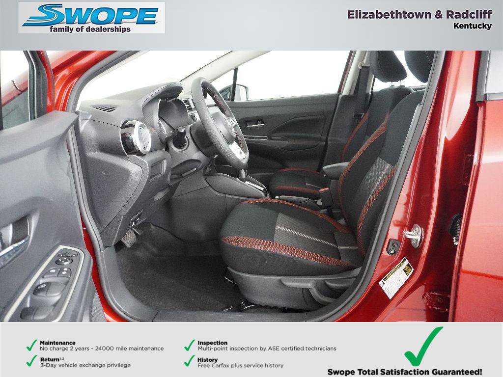 New 2025 Nissan Versa SR w/ Trunk Package image 13