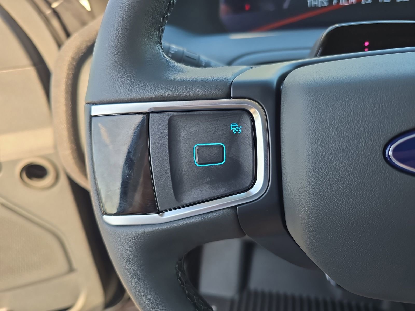 New 2025 Ford Expedition Active image 23