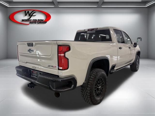 New 2026 Chevrolet Silverado 2500 ZR2 AWD/4WD image 6