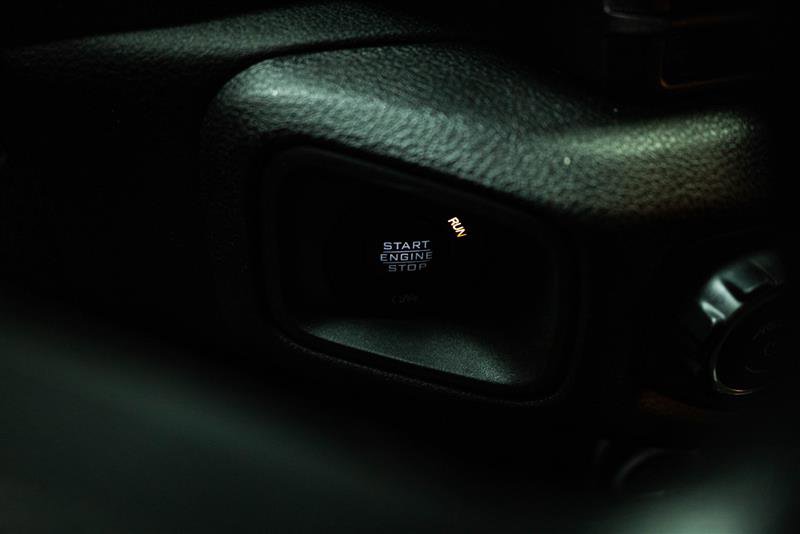 Used 2025 Jeep Gladiator Sport image 16