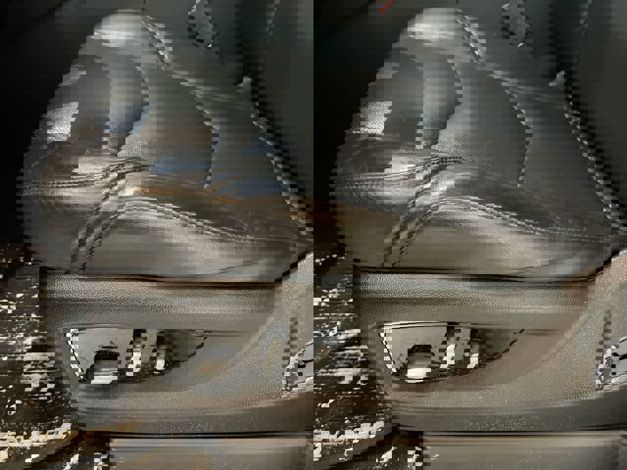 Used 2020 Cadillac Escalade Luxury image 12