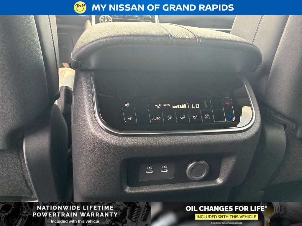 New 2026 Nissan Armada SL w/ Captain's Chari Seat Package AWD/4WD image 17