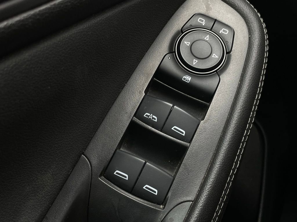 Used 2024 Buick Encore GX Sport Touring image 12