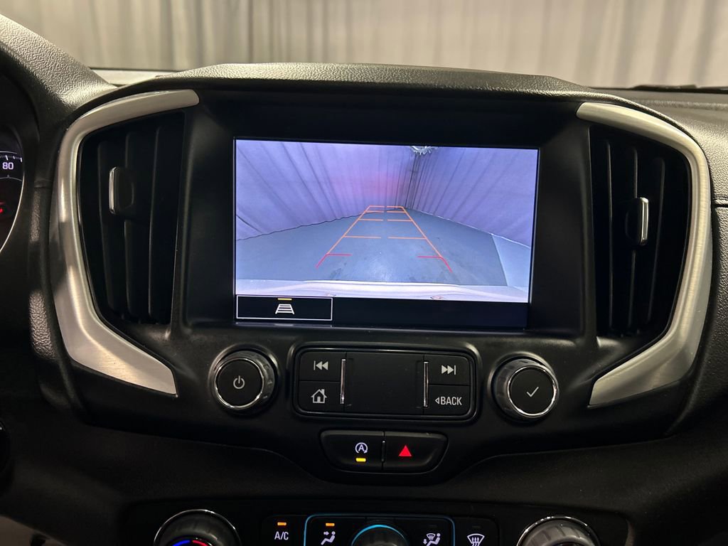 Used 2024 GMC Terrain SLT w/ Elevation Edition image 18