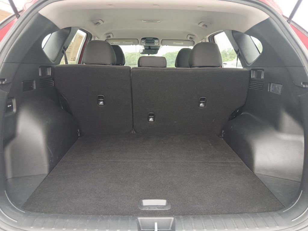 Certified 2023 Hyundai Tucson SE FWD image 16