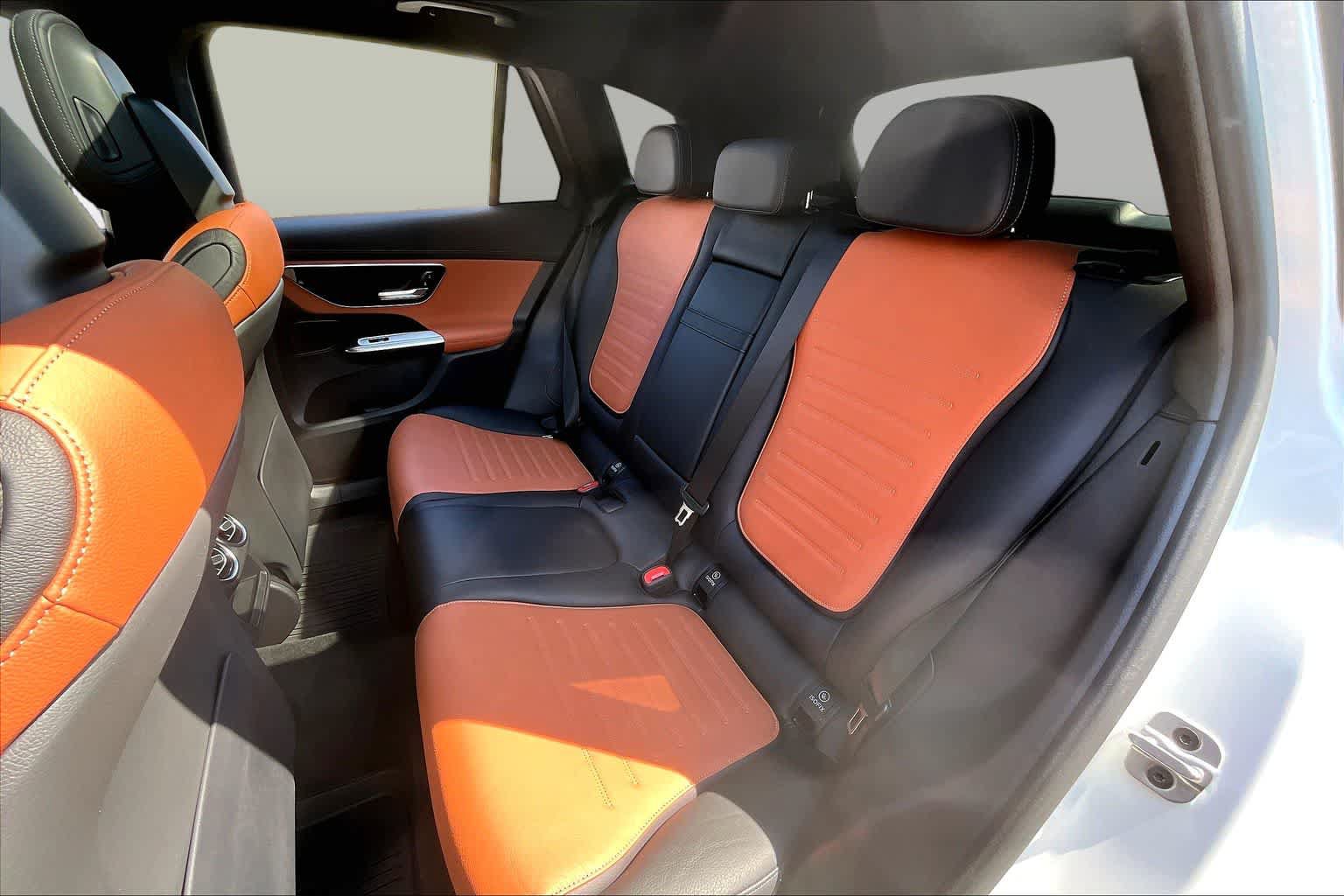 Certified 2025 Mercedes-Benz GLC 43 AMG 4MATIC image 20