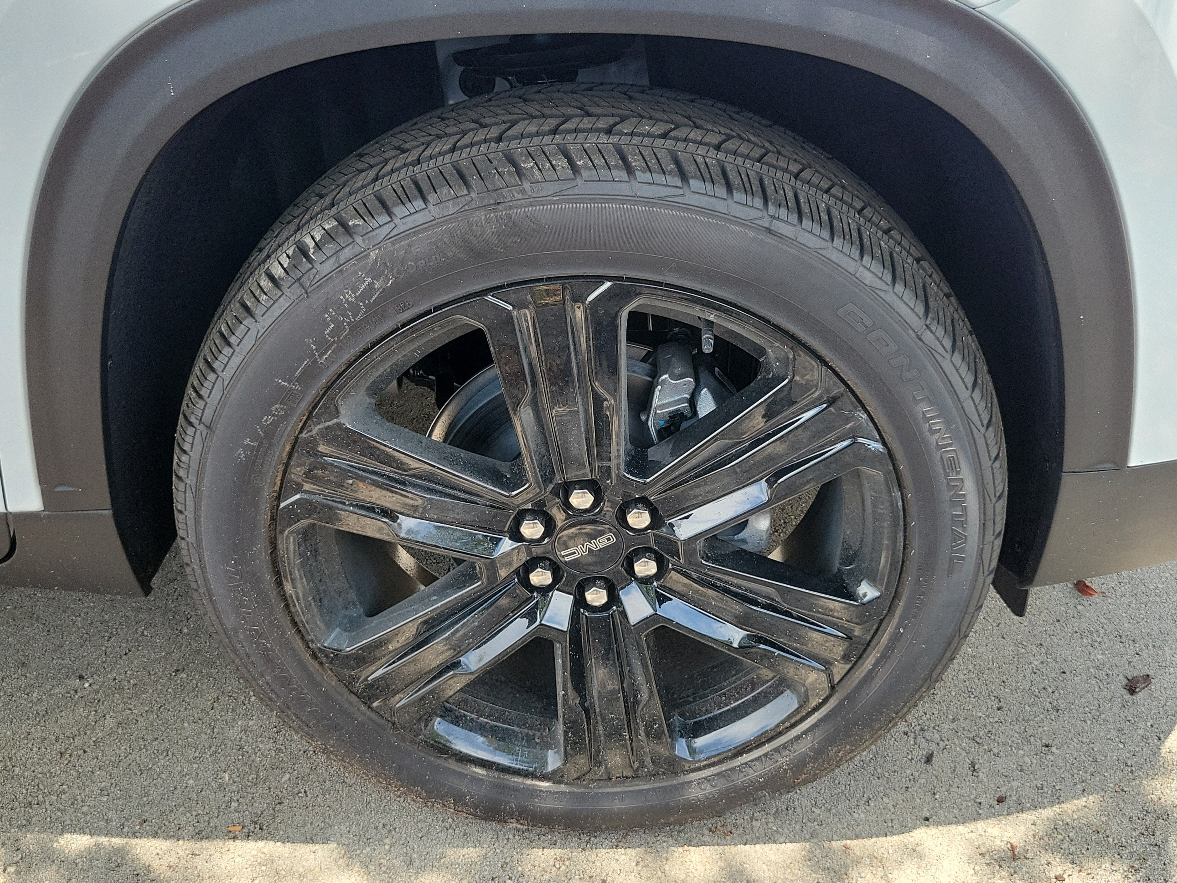New 2026 GMC Acadia Elevation w/ Black Edition FWD image 4