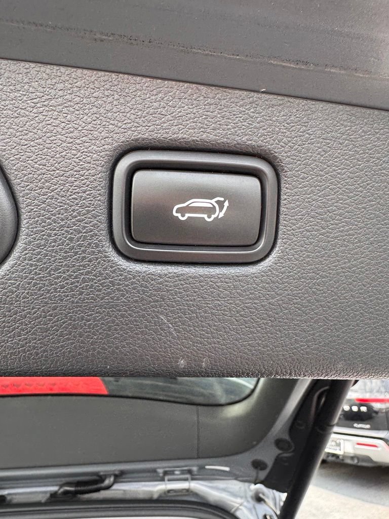 Used 2017 Hyundai Tucson Sport w/ Cargo Package FWD image 16