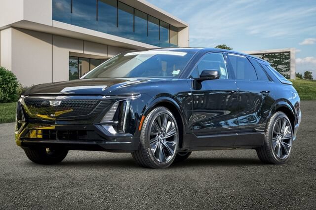 Certified 2024 Cadillac Lyriq Sport AWD/4WD image 8