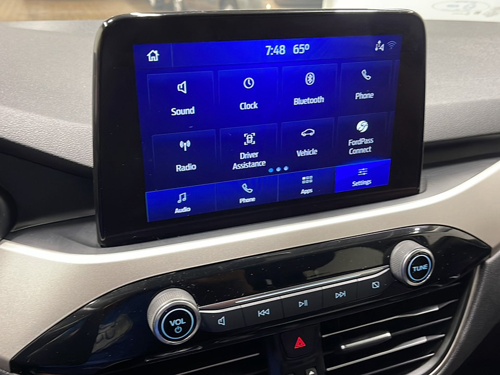Used 2022 Ford Escape SE AWD/4WD image 8