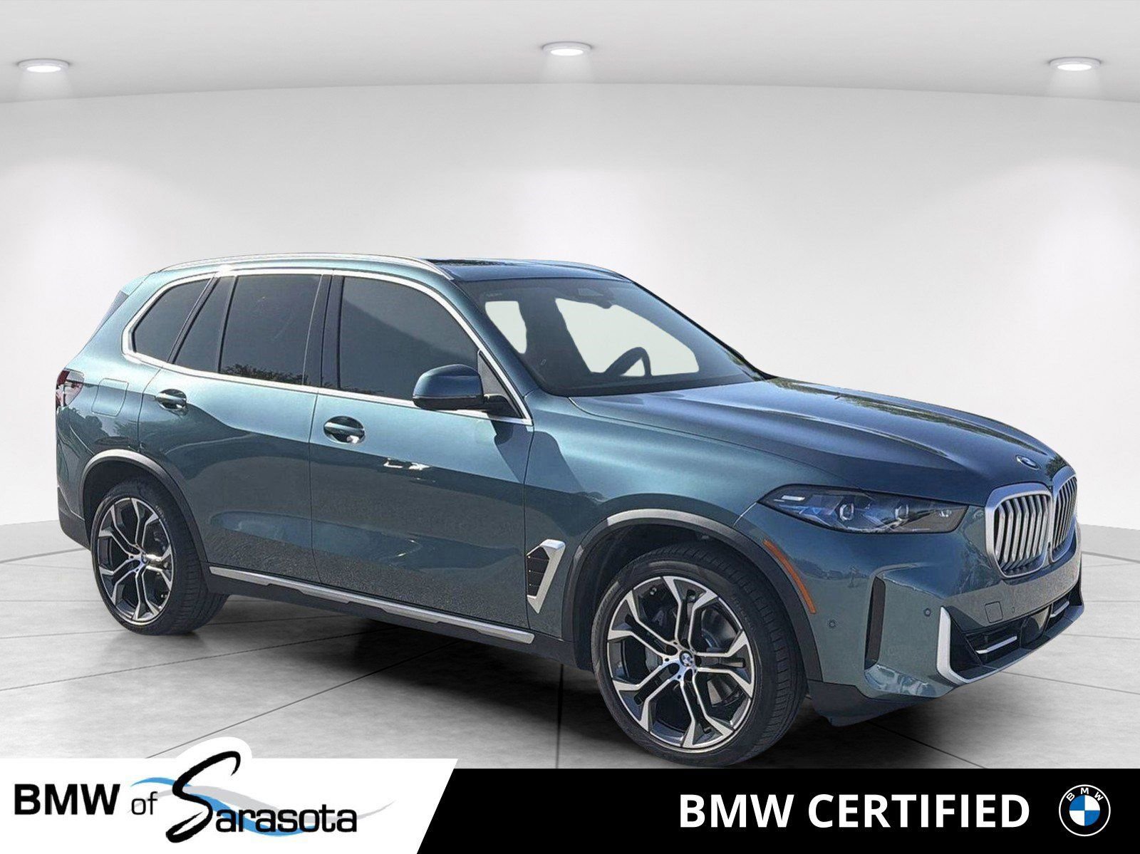 Certified 2024 BMW X5 sDrive40i w/ Premium Package RWD image 1
