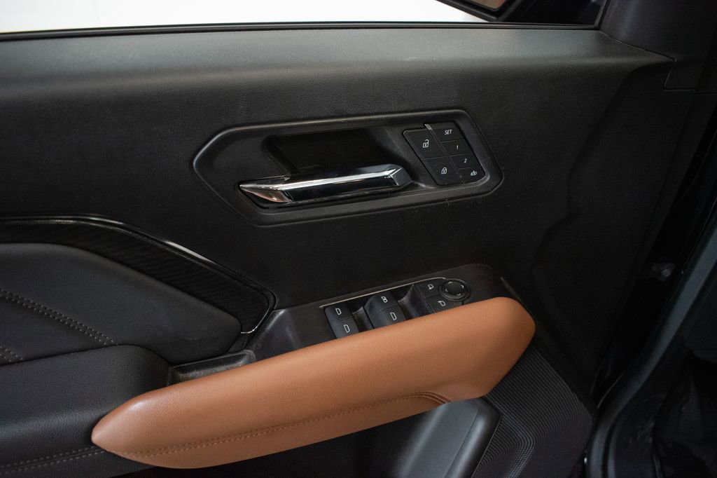 Used 2024 GMC Canyon AT4 w/ AT4 Premium Package AWD/4WD image 21