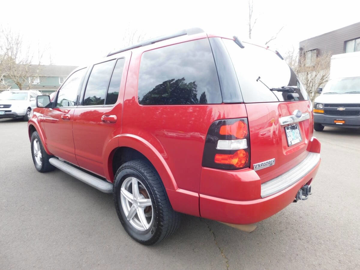 Used 2010 Ford Explorer XLT AWD/4WD image 3