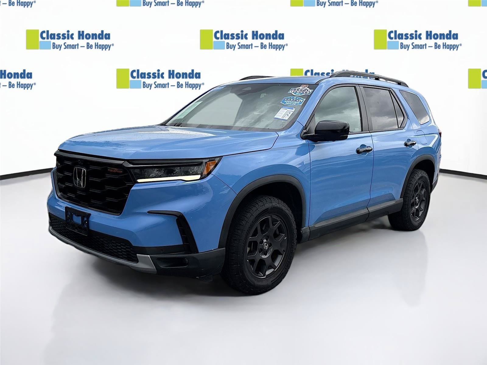 Certified 2023 Honda Pilot TrailSport image 3