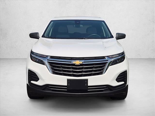 Used 2023 Chevrolet Equinox LS w/ LS Convenience Package FWD image 2