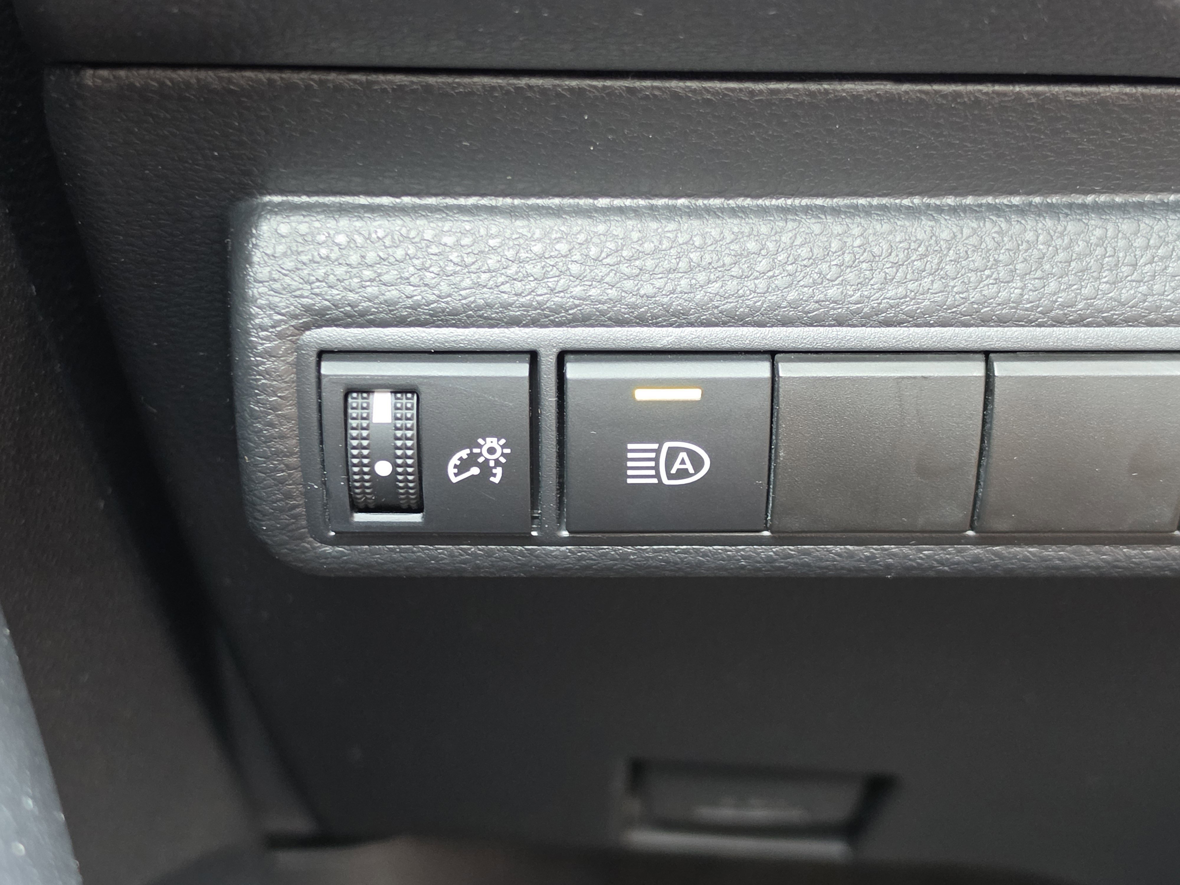 Used 2023 Toyota Corolla LE FWD image 14