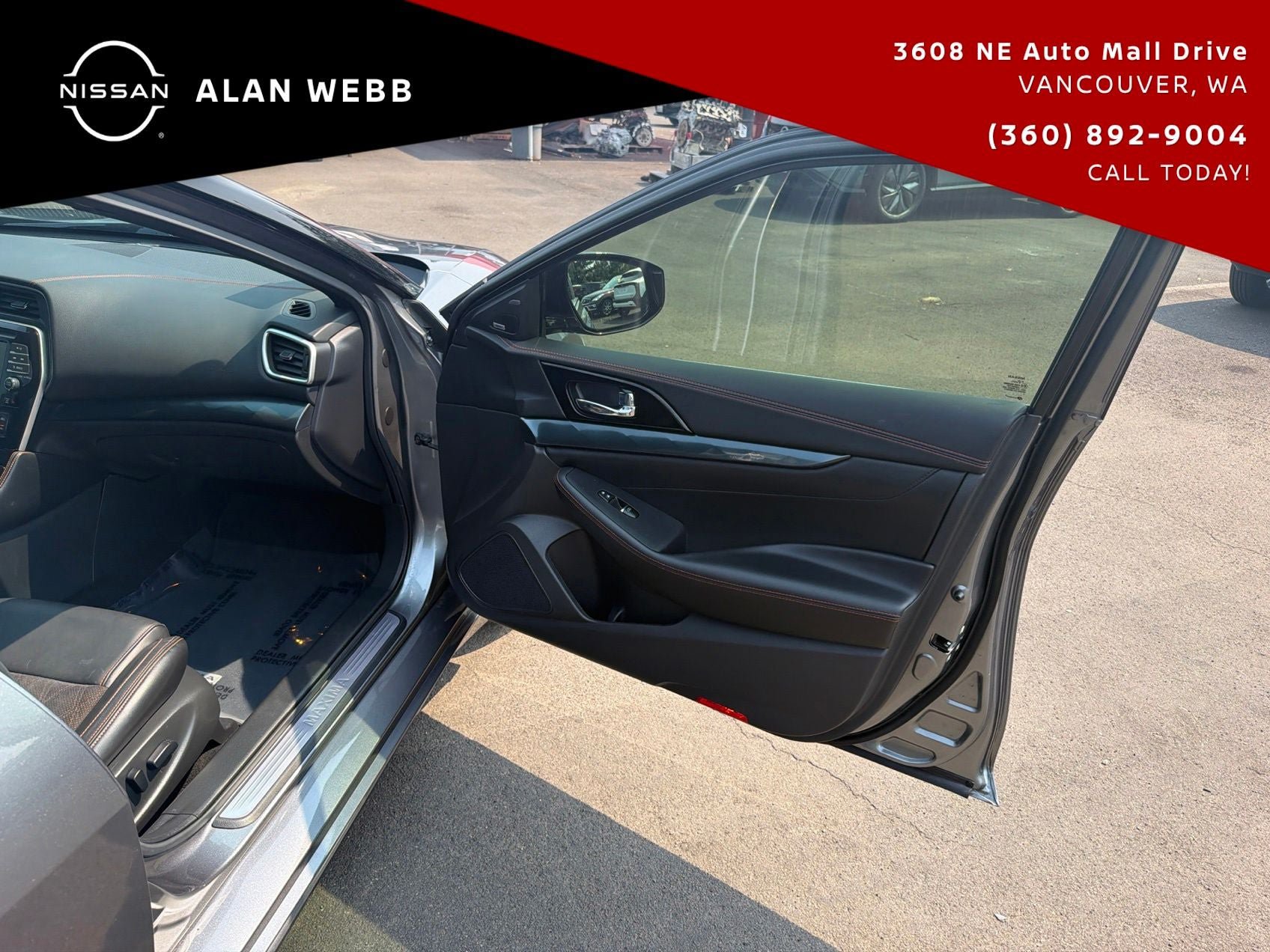 Used 2021 Nissan Maxima SR w/ Sport Mat Group FWD image 13