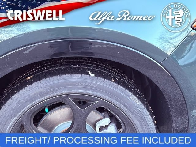 New 2026 Alfa Romeo Tonale w/ Black Premium Package AWD/4WD image 13