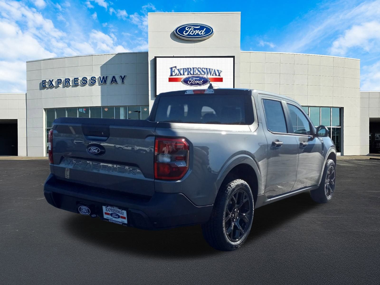 New 2025 Ford Maverick XLT w/ XLT Luxury Package image 6