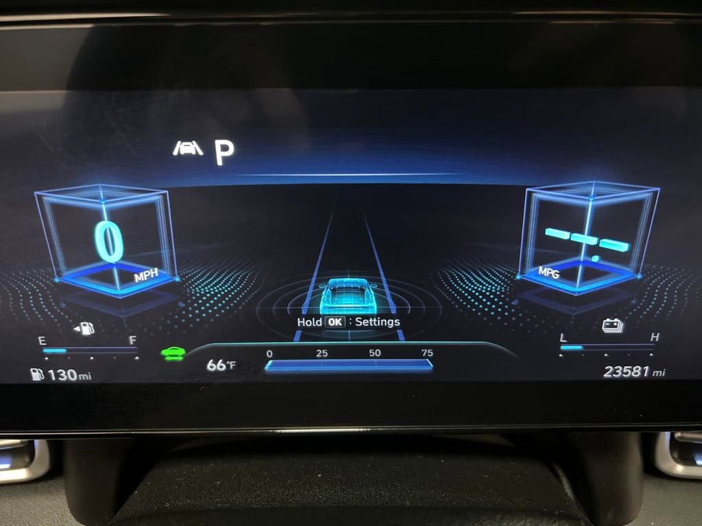 Used 2023 Hyundai Elantra Limited image 17