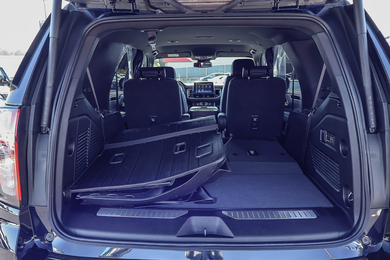 Used 2023 Chevrolet Tahoe RST w/ RST Performance Edition image 16