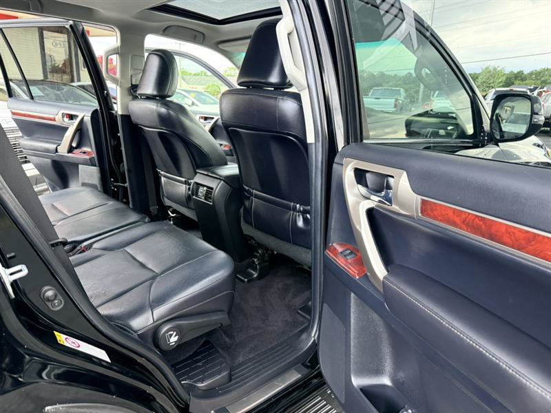 Used 2012 Lexus GX 460 AWD/4WD image 17