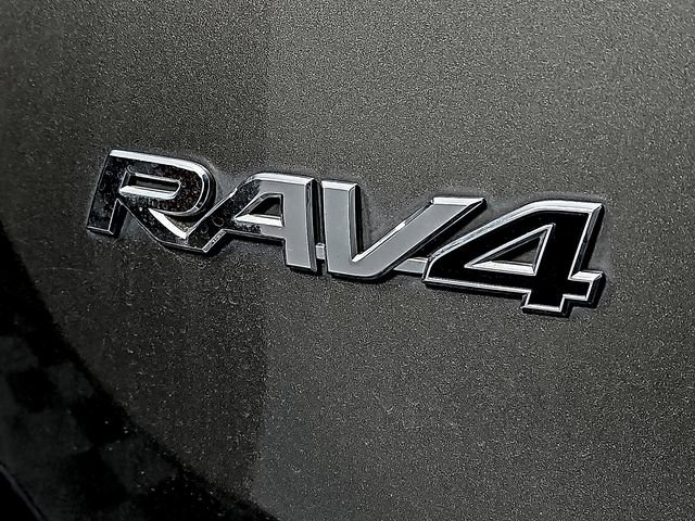 Used 2015 Toyota RAV4 Limited w/ Technology Package image 31