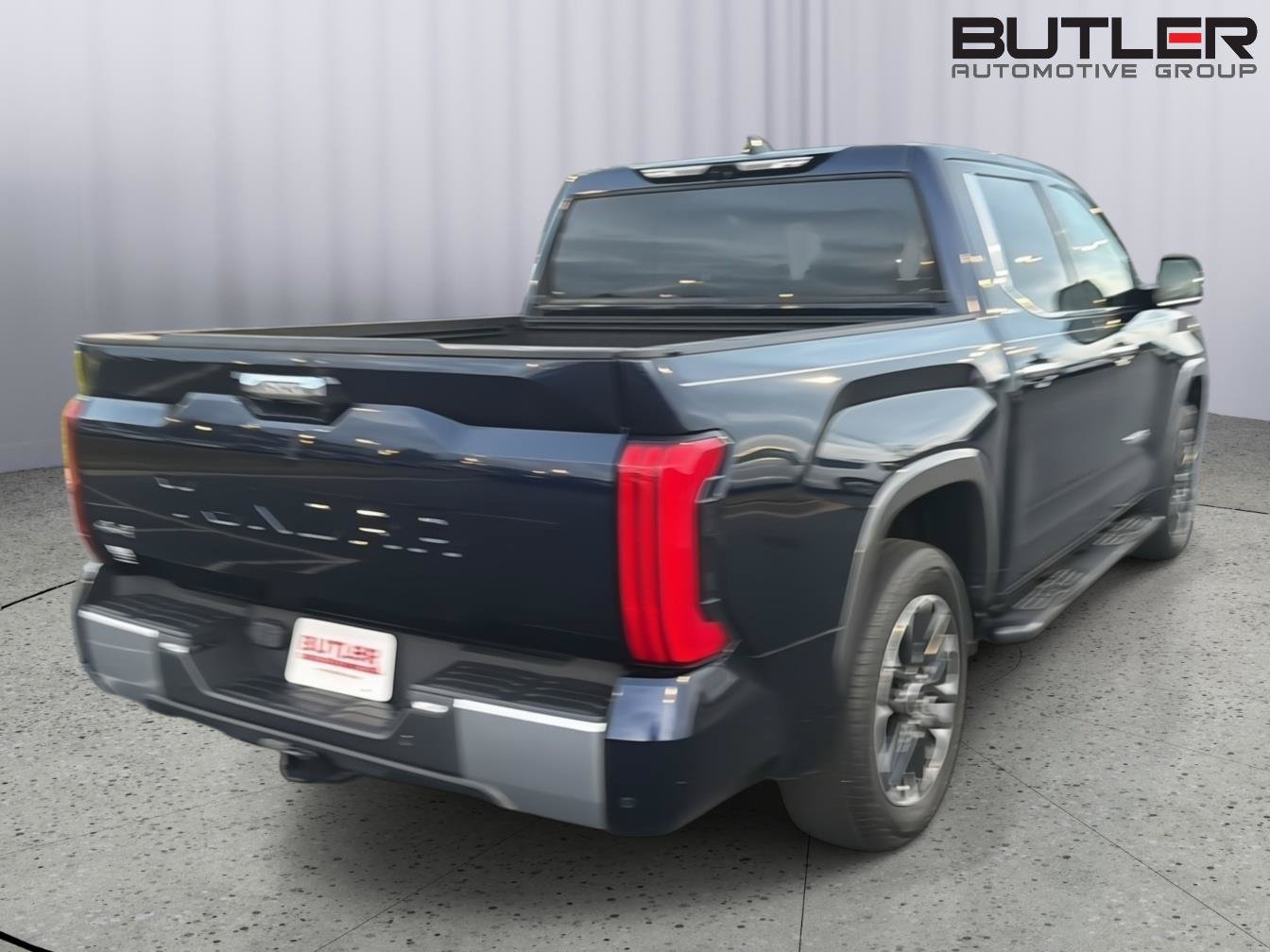 Used 2023 Toyota Tundra Limited AWD/4WD image 6