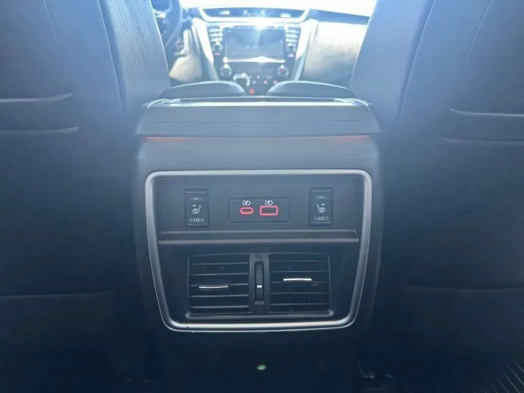 Used 2023 Nissan Murano Platinum w/ Cargo Package FWD image 20