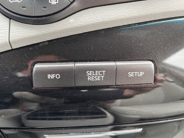 Used 2012 Toyota Sienna LE image 15