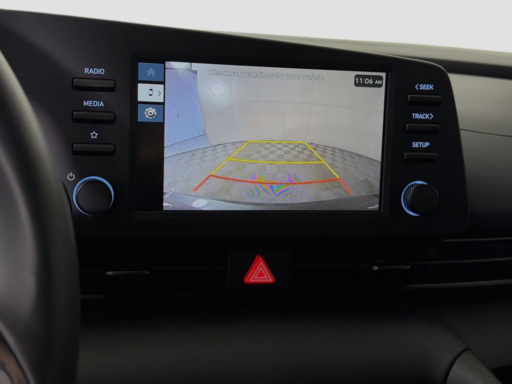 Used 2025 Hyundai Elantra Sport FWD image 17