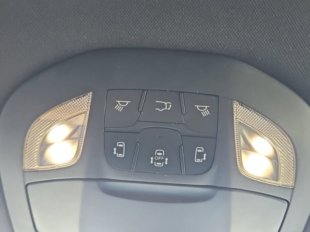 Used 2025 Chrysler Pacifica Select FWD image 22