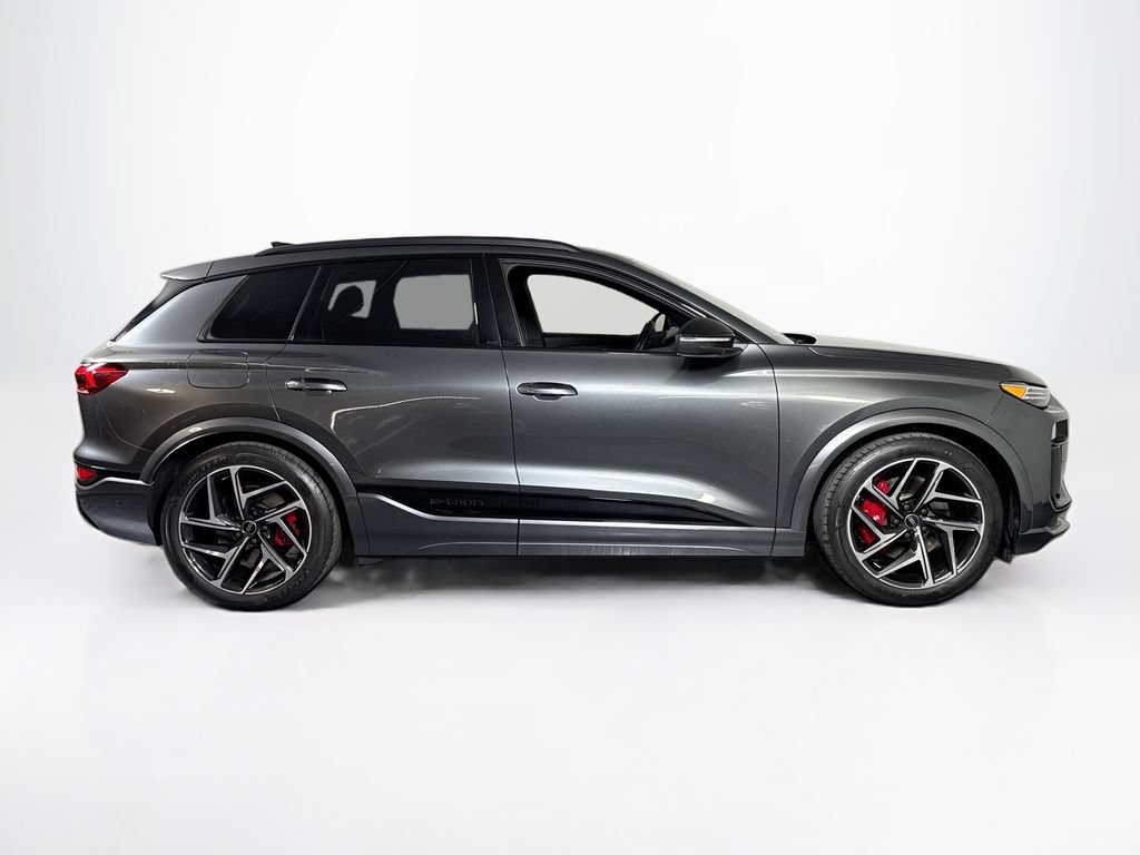 Used 2025 Audi SQ6 e-tron Prestige w/ 21" Black Optic Wheel Package AWD/4WD image 6