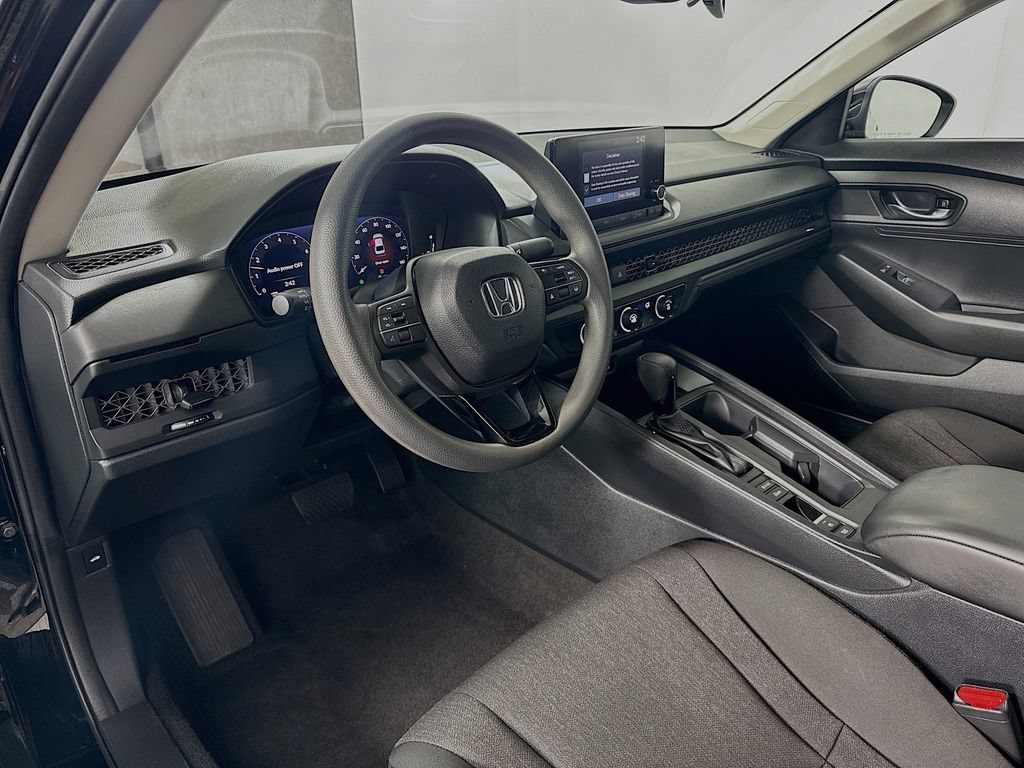 Certified 2023 Honda Accord LX image 9